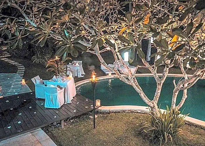 Mathis 4* Seminyak (Bali)